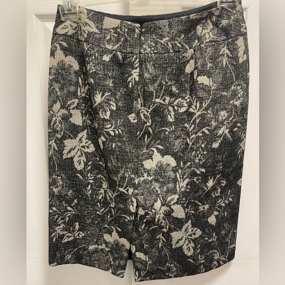 Ann Taylor Jacquard Floral Skirt Sz 6